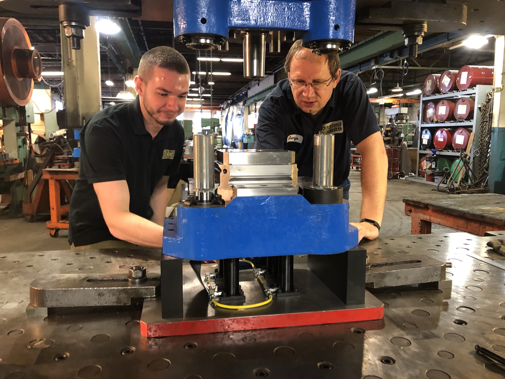 Vulcan engineers mounting Shimmy Die into a press